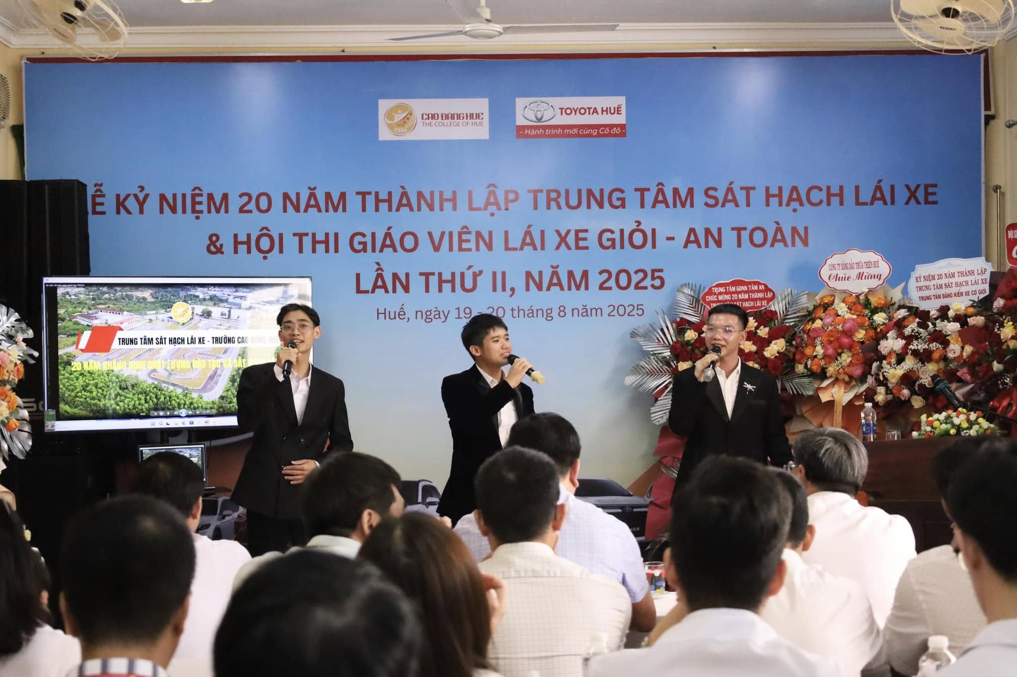 Lễ kỷ niệm 20 năm thành lập Trung tâm Sát hạch lái xeTrường Cao đẳng Huế, Kỷ niệm 20 năm, Đào tạo lái xe, Huế